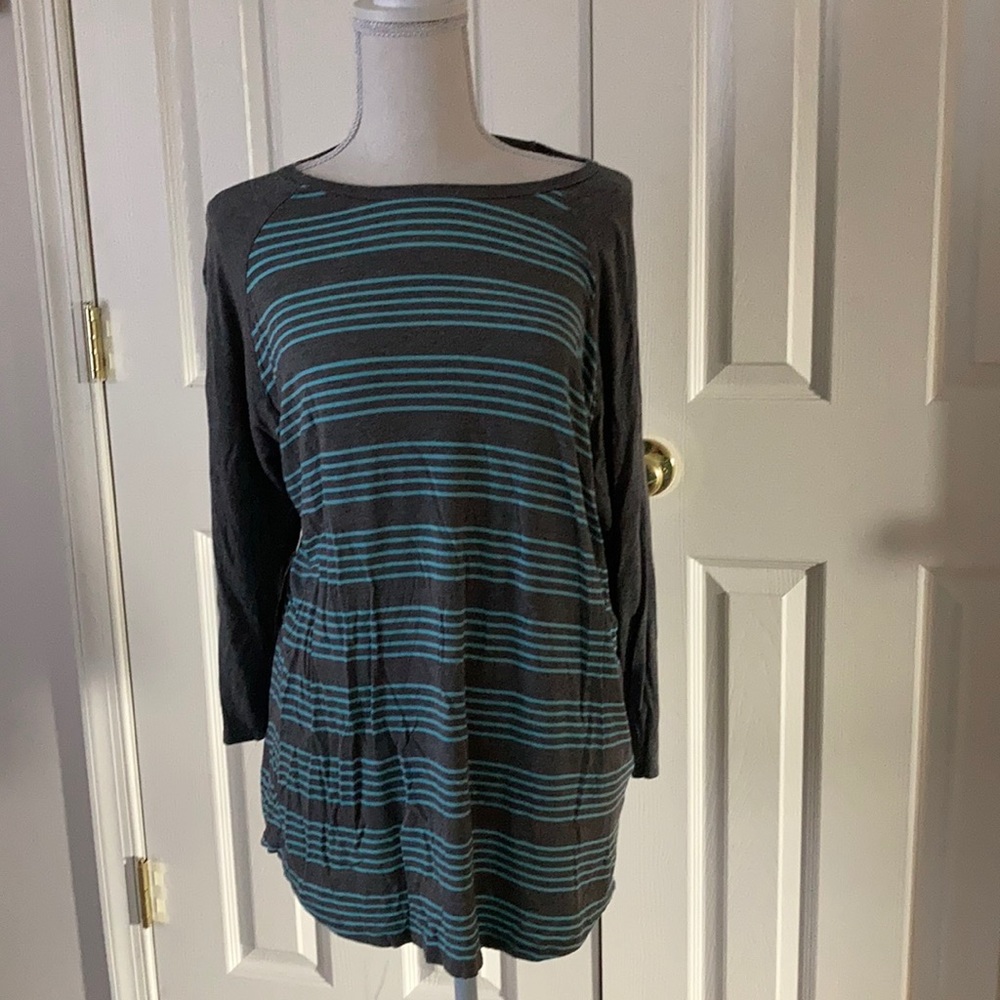 Lula Roe shirt - Picture 2 of 2